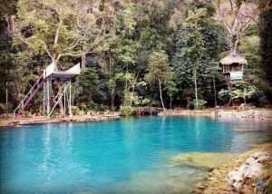 que ver en vang vieng