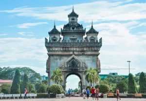 como llegar a vientiane
